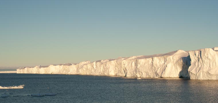 AVdP ice shelf edge 760x360